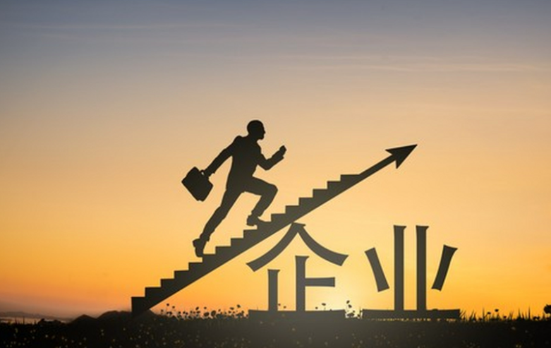 软件开发与系统集成如何协同？福州领嘉科技分享技术选型对比分析